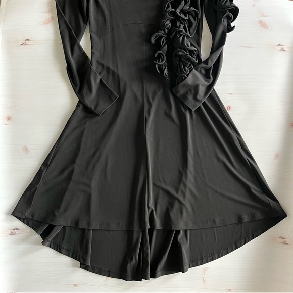 Elegant Black Ruffle Detail dress - Picture 4 of 9